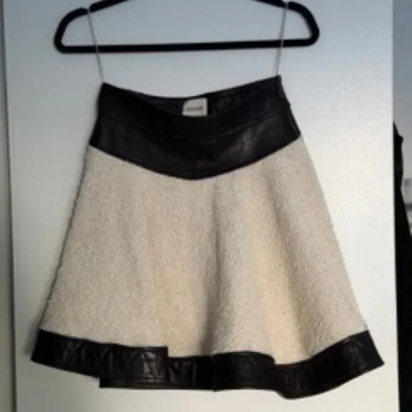 Khaite Hemmly Leatherpaneled Boucle Skirt - Picture 5 of 7